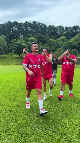 jogou aonde pra nao dar enrtevista