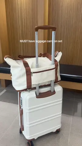 If you’re travelling this year you  this carry on luggage set, obsessed with the practicality & colourway 🤎🤩  @Wowcher #wowchergems  #luggageset #luggagehack #traveltiktok 