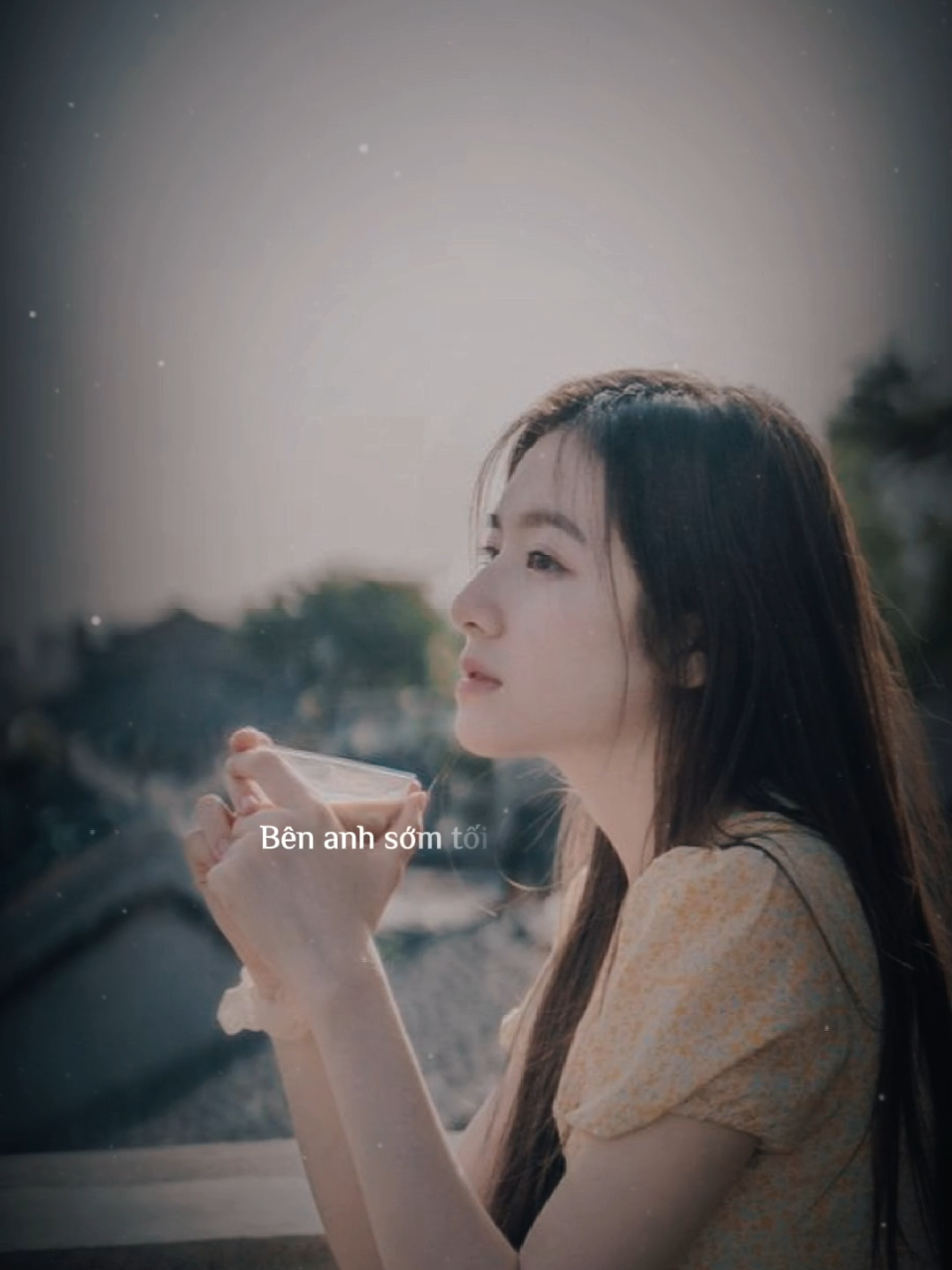 Người Lạ Thoáng Qua... #nhacbuon #nhactamtrang  #tamtrang  #tamtrangbuon  #nhachaymoingay  #amnhacvacamxuc  #tramcamxuc  #maucapcut 