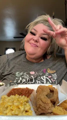 What’s up Everybody💕 #foryoupage #Mukbang 