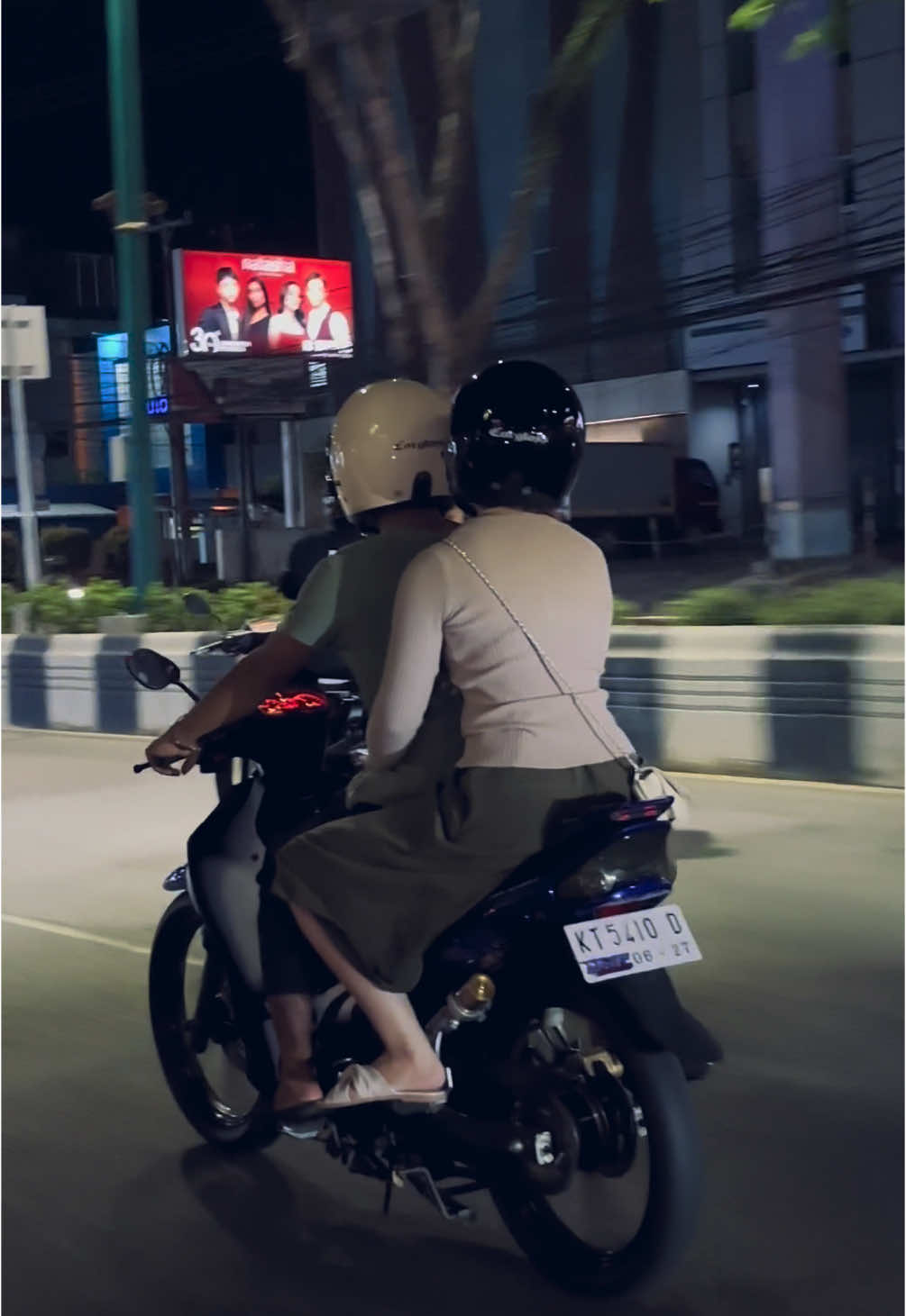 night runnin dulu sama duo kesayangan 🩵 #fyp #yamaha #125zr #balikpapan 