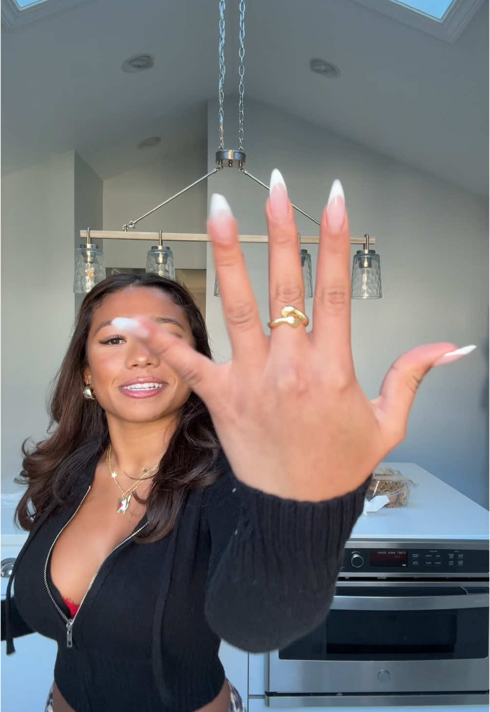 Shop @EVRY JEWELS and use my code ‘ ASHLYN291 ‘ for discount 💖💖💖