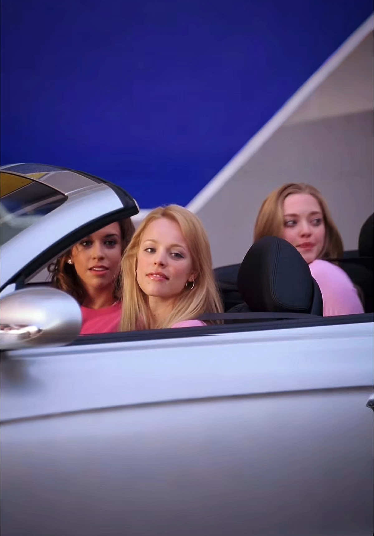 Mean girls vibes 🎀 #meangirl#reginageorge#linsaylohan#rachelmcadams#badgirl#cinema#nostalgia 