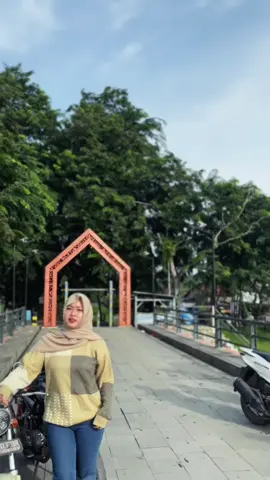 Lewat berandamu ojo lali dihalo bolo👋🏻 @Dekyulia25  #lewatberandafyp  #glgank🤙 