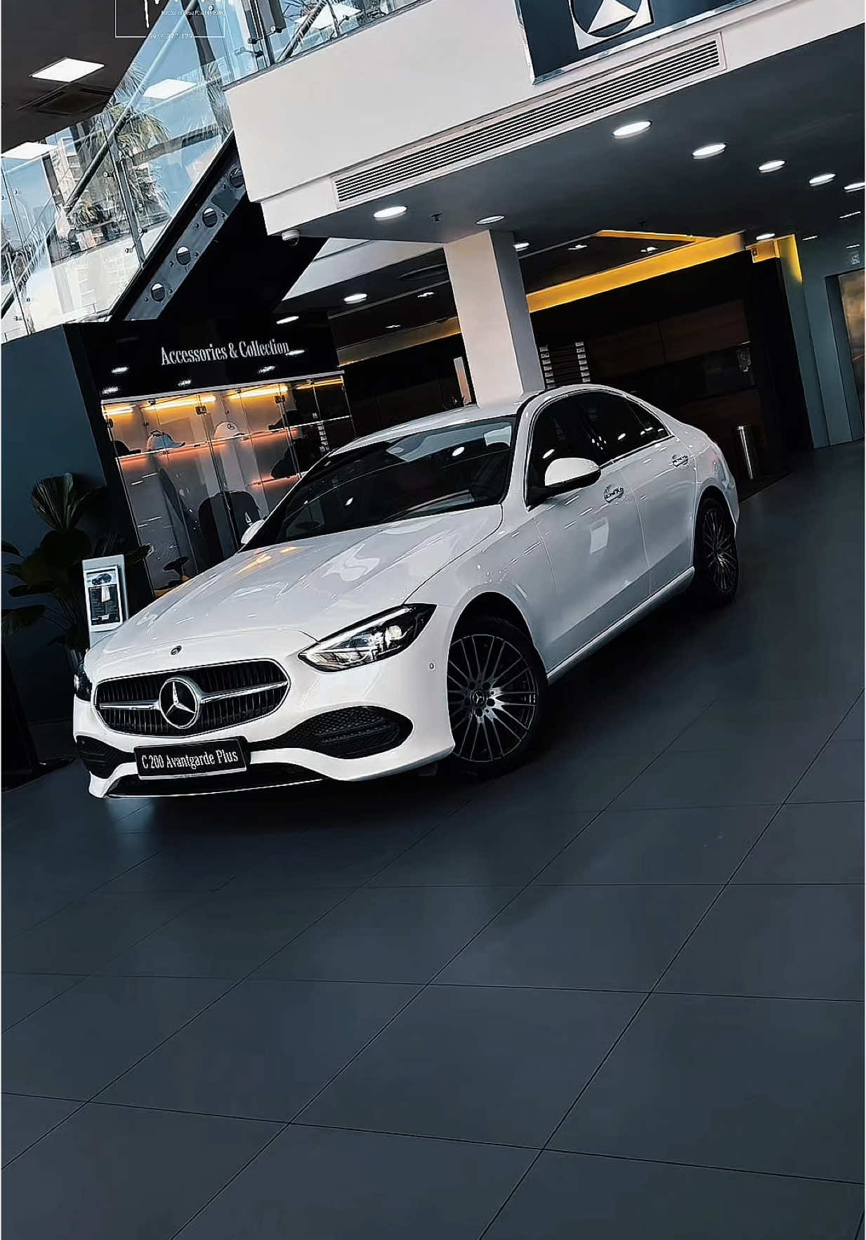 Mercedes C200 Plus Trắng nội thất Nâu sẵn xe giao ngay #mercedes #c200 #trend #2025 