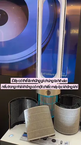 Hãy để con bạn tận hưởng bầu không khí trong lành ngay từ khi còn bé. Bảo vệ sức khỏe của Ông Bà , Cha Mẹ bằng cách đơn giản nhất . Vì không khí là tác nhân tiếp xúc trực tiếp ngay cả khi chung ta nghỉ ngơi. Máy lọc không khí Dyson bảo vệ sức khỏe bạn và người thân yêu khỏi những tác nhân gây bệnh tiềm ẩn trong nhà..  Bộ lọc HEPA H13 giữ lại 99,95% các hạt vi bụi. Bộ lọc than hoạt tính giúp loại bỏ mùi và chất khí gây hại, bao gồm VOC, tác nhân gây dị ứng và 99,95% vi-rút - Bộ lọc Hepa chuẩn H13 khép kín hoàn toàn, những chất gây hại đi vào bên trong máy sẽ được thu giữ hoàn toàn không trở ra môi trường sống 🌱 đây cũng là điểm quan trọng khi chọn mua máy lọc không khí ạ.  - Máy của Dyson có màng lọc độc quyền ,trên thị trường chỉ có Dyson có lõi xúc tác chặn xử lý Formaldehyde chất gây ung thư tiềm ẩn trong nhà liên tục. *Formadehyde là chất khí có thể gây ung thư, khí này sinh ra từ đồ nội thất, khói bếp, khói thuốc lá, các hoá chất tẩy rửa... ( Lọc bụi siêu mịn như bụi vải, bụi trong không khí, vi khuẩn, virus cảm cúm, cả COVID 19 đã được chứng nhận. Lọc được VOC ( mùi, khói thuốc lá, nấu ăn sinh hoạt , mùi nấm mốc ... )  Lọc được NO2 : những chất gây hại tỏa ra từ máy móc trong nhà chúng ta thường ít quan tâm đến ....)  Các cảm biến liên tục phân tích không khí mỗi giây và hiển thị trên màn hình các thông số bụi trong không khí, mức gió, góc độ xoay, thông báo tình trạng bộ lọc (*) Các dòng máy thông thường người dùng sẽ không biết đc máy đang lọc đc chất nào trong phòng không rõ ràng, so với máy Dyson người dùng sẽ thấy được máy lọc được đúng chất nào thực tế , sẽ hiển thị lên màn hình đúng chất đó chân thật và thấy hiệu quả Đo được nhiệt độ, độ ẩm ở trong không gian nhà để người dùng nhận biết ( độ ẩm quá cao dễ sinh ẩm mốc thấp quá dễ gây khô da) .  - Khi Anh Chị trải nghiệm thử máy lọc Dyson có tích hợp thêm quạt gió mạnh🍃để đối lưu không khí tăng thêm tốc độ lọc hiệu quả nhanh hơn chủ động hơn. (Sử dụng công nghệ Khuếch Đại Luồng Không Khí, hút các chất gây ô nhiễm từ xa vào máy, sau đó lan tỏa không khí trong lành đi khắp phòng)  Chế độ ban đêm cực yên tĩnh, lọc sạch không khí cho giấc ngủ ngon Vệ sinh và thay bộ lọc nhanh chóng và dễ dàng. Với thông báo về tuổi thọ bộ lọc trên màn hình LCD Điều khiển từ xa có từ tính có thể cất giữ gọn gàng trên đầu máy. Nay đã có App My Dyson điều chỉnh và theo dõi từ xa  𝐓𝐡𝐢𝐞̂́𝐭 𝐊𝐞̂́ Đ𝐞̣𝐩 𝐌𝐚̆́𝐭: Với kiểu dáng sang trọng, phù hợp với mọi không gian nội thất, từ phòng khách đến phòng ngủ #dysonvn #TP09 #maylockhongkhi 