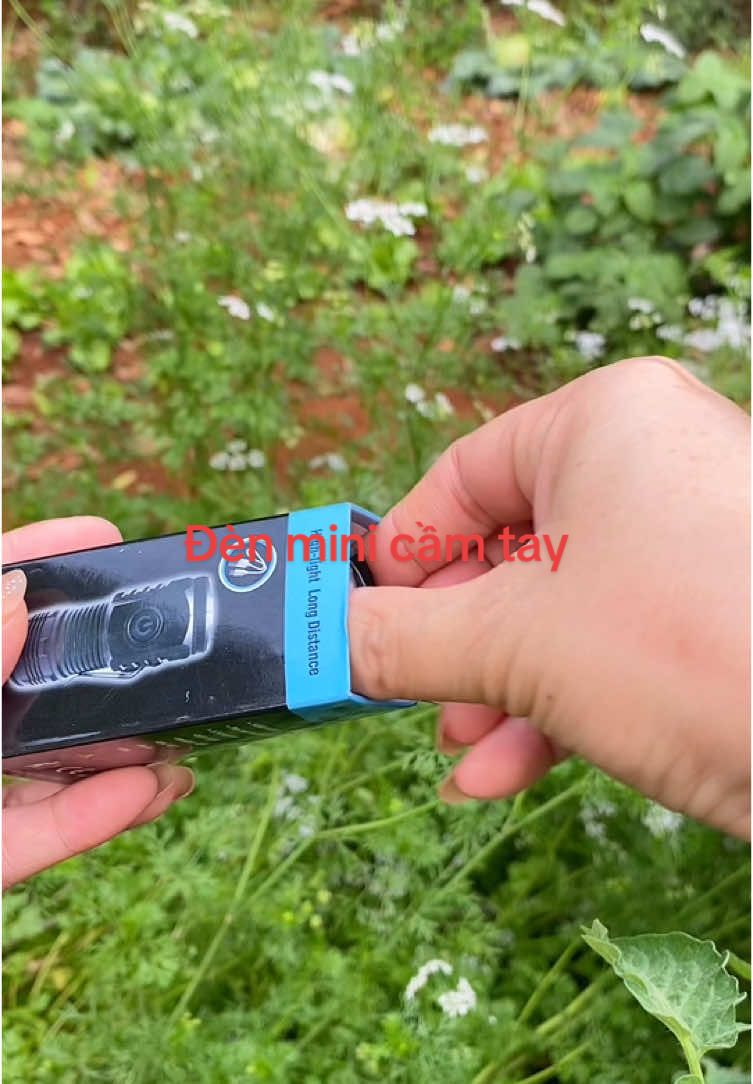 Đèn mini nhỏ gọn#denpinmini #denpinminisieusang #denpinled #xuhướng 