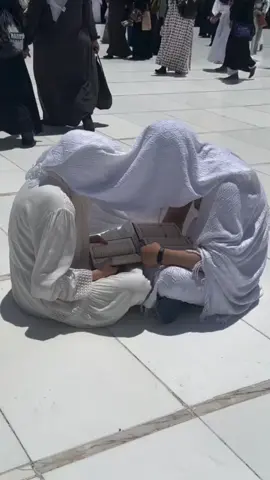 tidak ada cara untuk bisa melupakan kenangannya barang sehari saja🥹🤍 #Mekah #Baitullah #DoaDiBaitullah #TanahSuci #xybca #xyzabc #xyzbcafypシ #mashaallahtabarakallah #masjidilharam #makkahwithlove #viralvideo #viraltiktok 