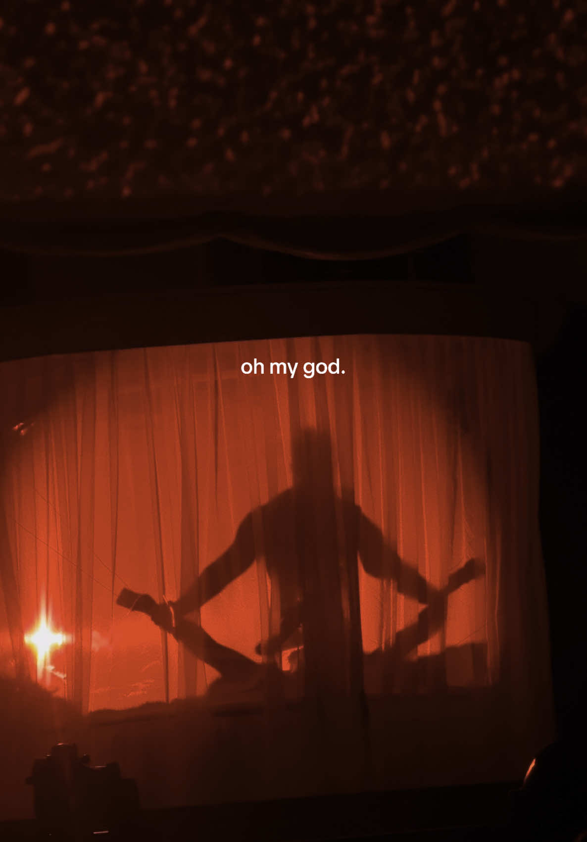 well.. happy international woman’s day @Sabrina Carpenter @Team Sabrina  #london #sabrinacarpenter #fyp #fangirl #shortnsweettour #concert #bedchemoutro #emailsicantsendtour 