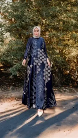 Lebaran sebentar lagi! Warna gamis apa yang kamu suka?” 🎨💖⬇️ #gamissethijab #gamislebaran 