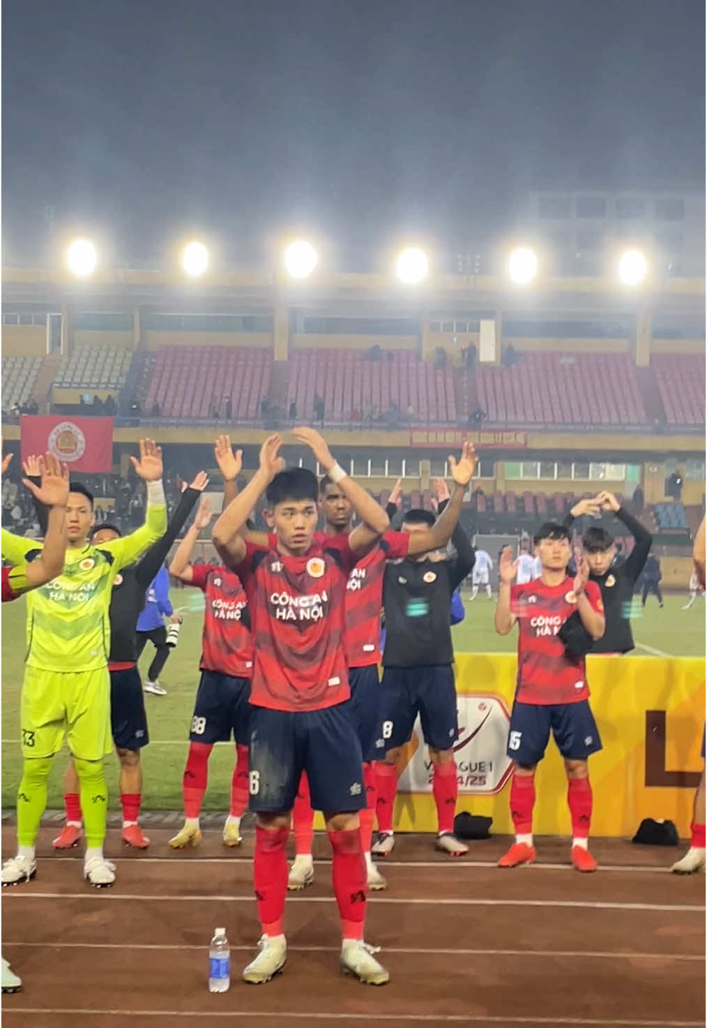 ☺️☺️☺️#conganhanoi #vleague #dinhbac #nguyendinhbac 