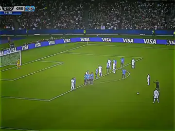 هدف رونالدو في ريال مدريد عام 2017 حره #تصميم_فيديوهات🎶🎤🎬 #كره_القدم #عشق_حقیقی #صعدو #الفيديو 