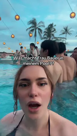 Frau Bauer verfolgt mich überall 