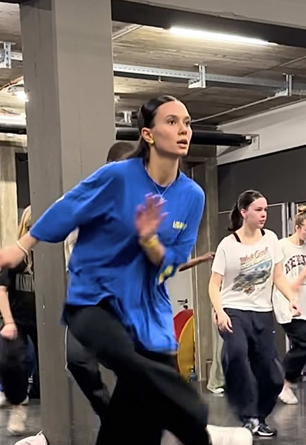 Ahh ich liebe AfroBeats 💃🏾 DC: @hiiddia #dance #afro #afrobeats #afrodance #dancer #passion #berlin #flyingstepsacademy #germany 