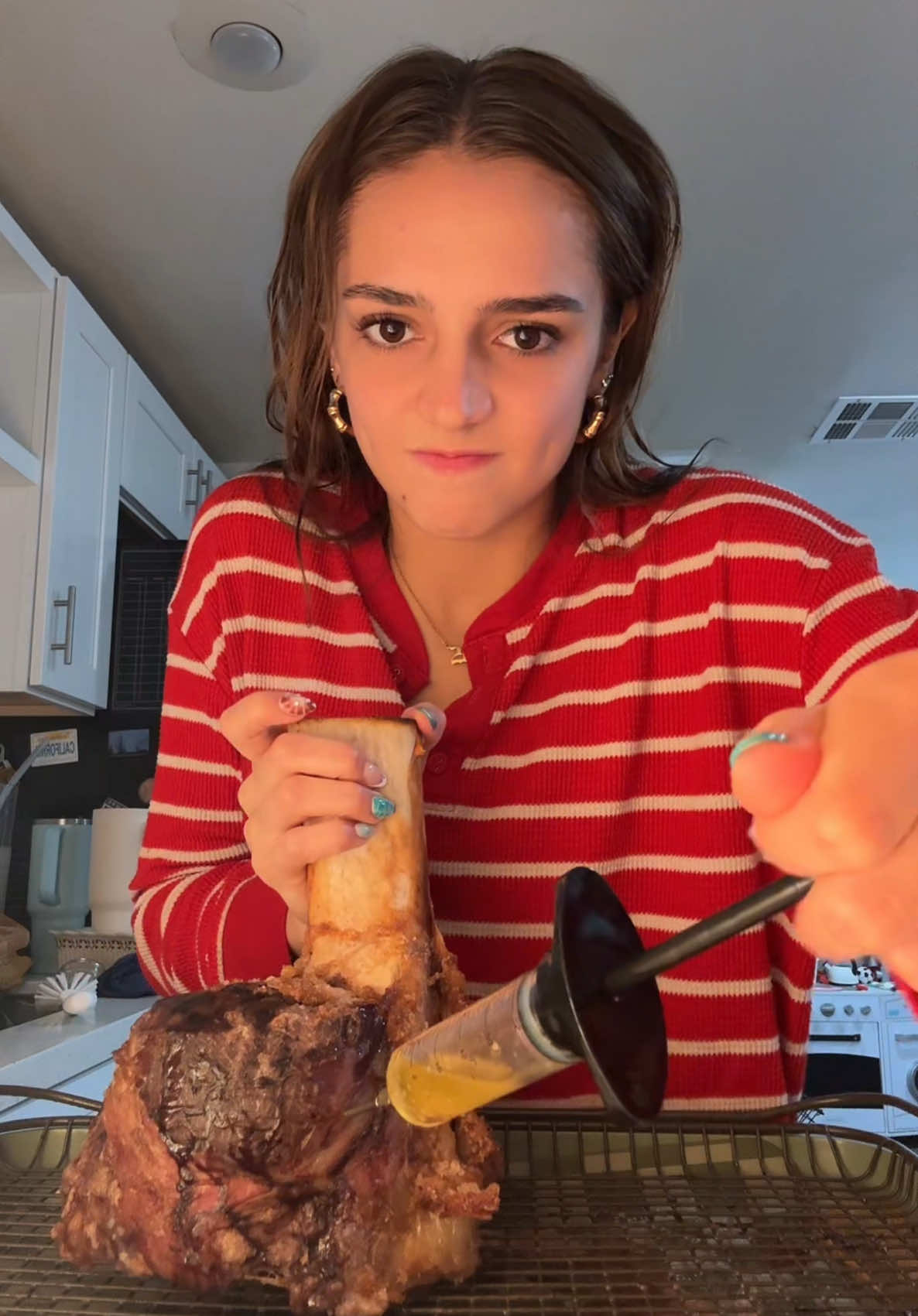 Eat Thors hammer w me 🔨 