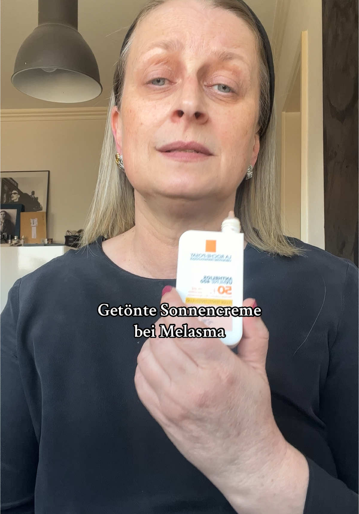 Wenn man an Melasma bzw. Hyperpigmentierung leidet ist es ganz wichtig getönten Sonnenschutz zu benutzen, weil normaler Sonnenschutz nachgewiesenermaßen bei Melasma nicht genügend schützt! #melasma #hyperpigmentierung #sonnenschutz #sonnencreme #uvindex 