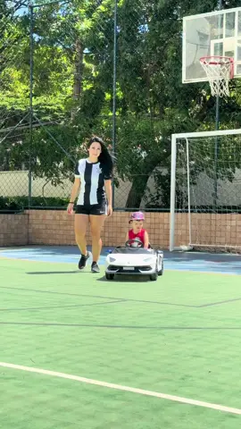 Hoje vou assistir o jogo do campo a convite do Paulistão 🖤⚽️🔥 e terá pós jogo aqui com vocês ao vivo 🫶🏼 espero voltar feliz hahahahahha #vaicorinthians #timao #corinthians 