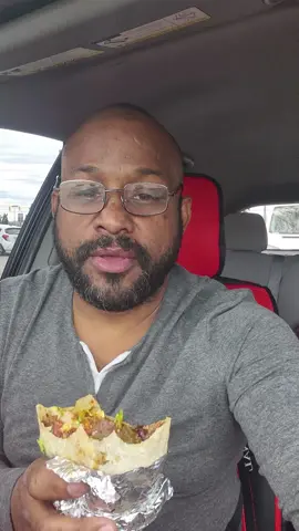 decir comer más pollo