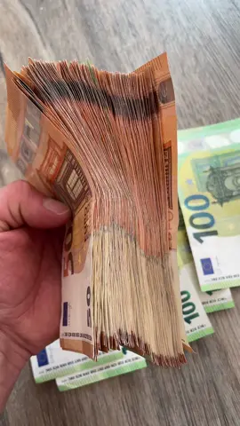 Geld Batzen Euro #money #moneytiktok #kash #euro #fyp #100euro #50euro 