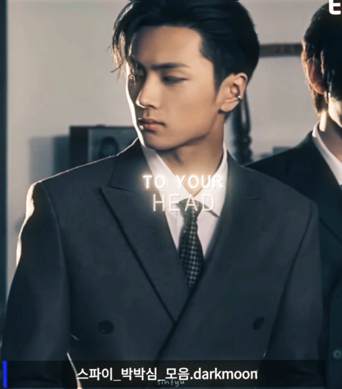 I see red  #jay #jayedit #jayenhypen #jayenhypenedit #parkjongseong #enhypen #enhypenedit #engene #fyp #blow #sinfyu  365 days ruined this song for me.  spc by jaylvrsm <3