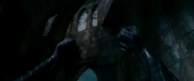 homem-aranha tirando o traje negro. #spiderman#filmes#flpy#2007#tobeymaguire#sonypictures#venom#foryoupage