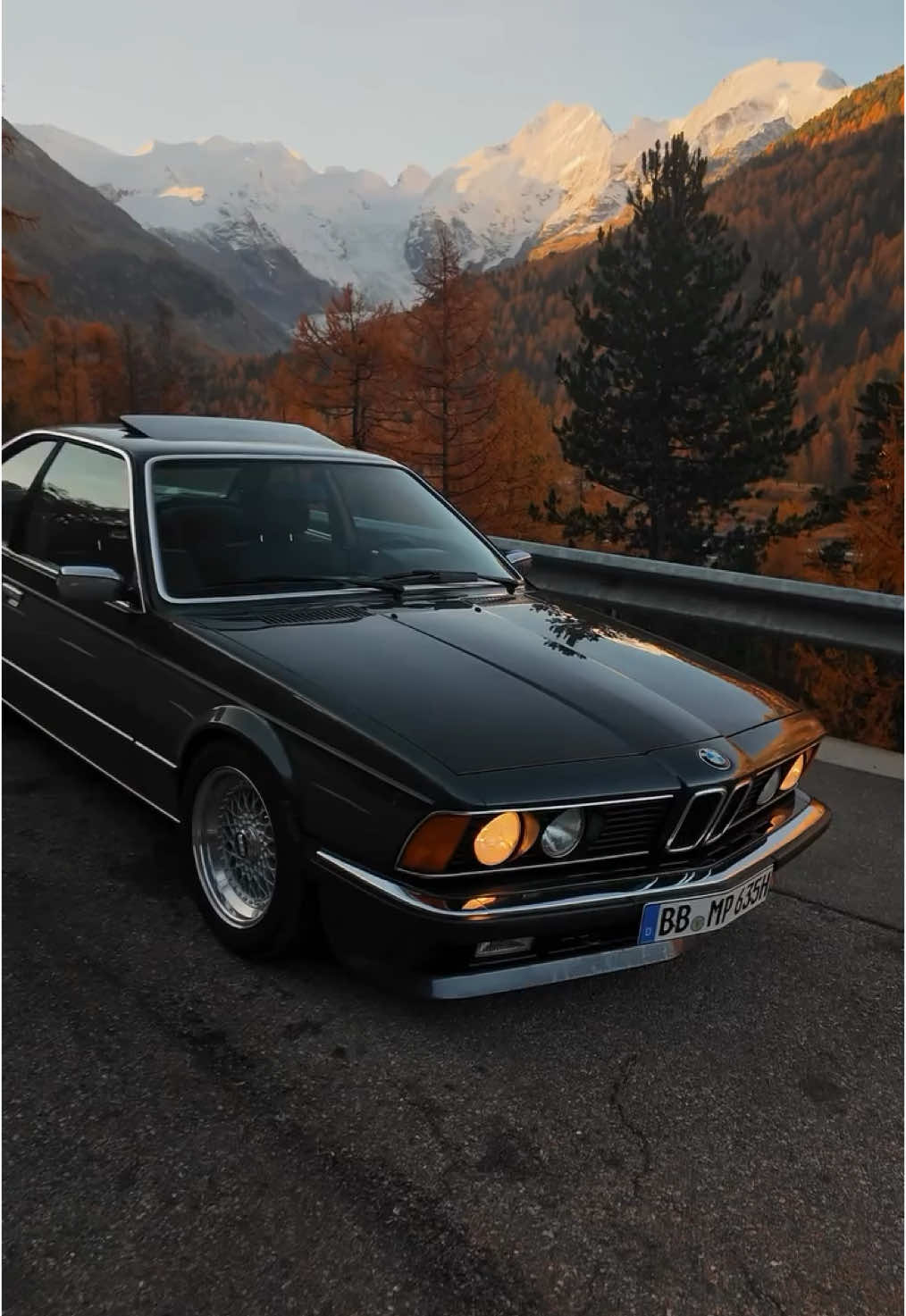 1985 BMW 635csi  🎥: @mr.sharknose  #classicbmw #oldschoolbmw #bmwcarclub #bmwlife #bmwnation #euroclassicrides #vintageeuropeancars #oldclassiccars #vintageclassiccars #classiceuropeanaesthetic #luxuryeuropeancars #carspotting #carphotography #bmw #bmwm30 #bmw635csi  