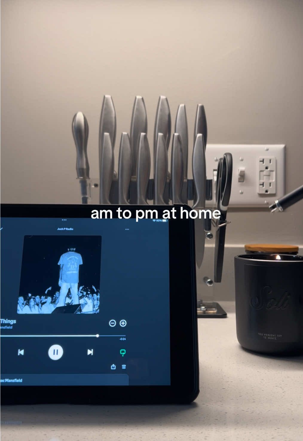 am to pm in my apartment #apartmentinspo #homedecor #colorfulhome #apartmentliving #amtopm 