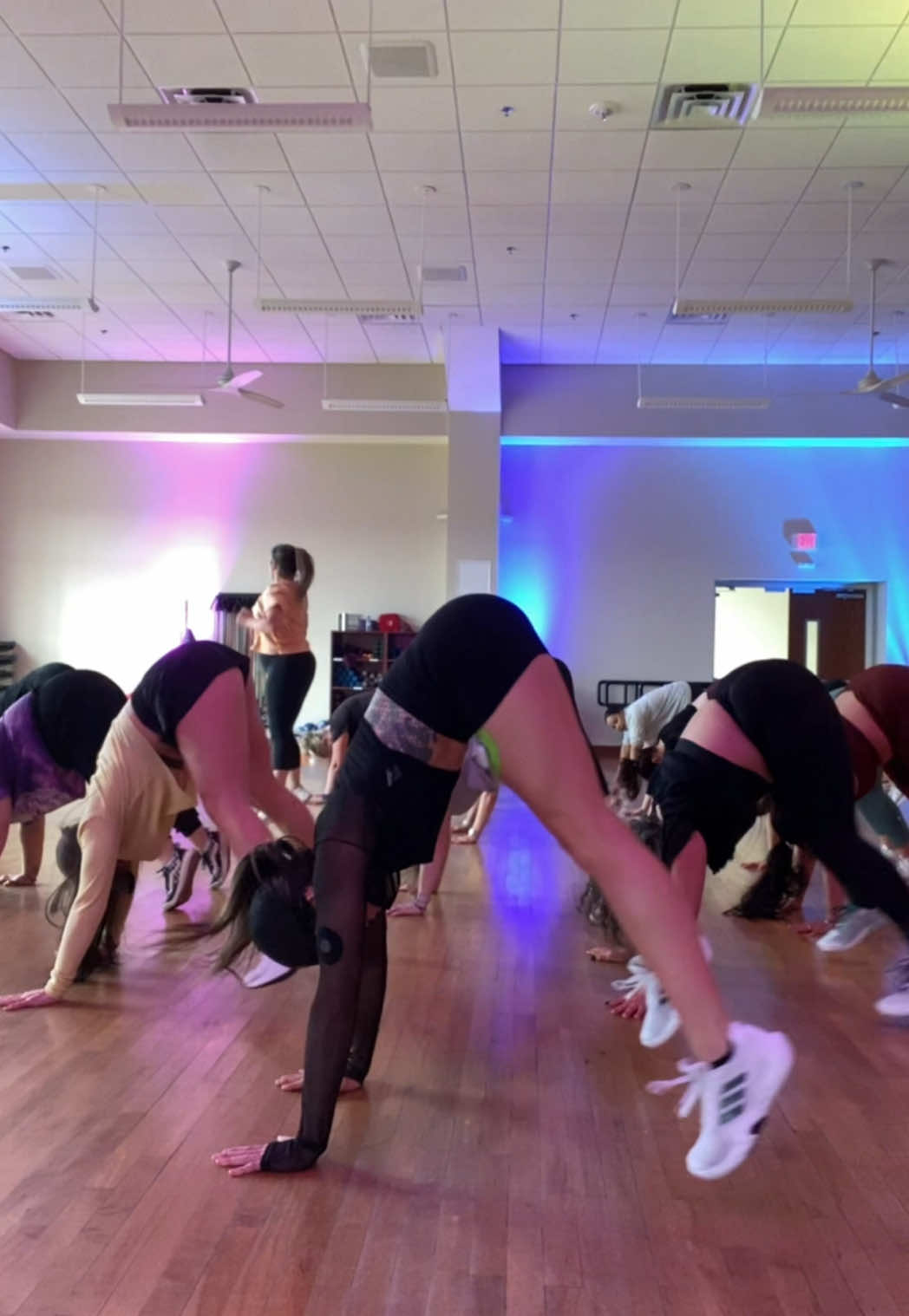 Sexyback 💋 Dance fitness style  - Online classes: Somble.com/LaceUpFitness #sexyback #justintimberlake #dance #Fitness #fullbody #cardio #workout @Justin Timberlake 