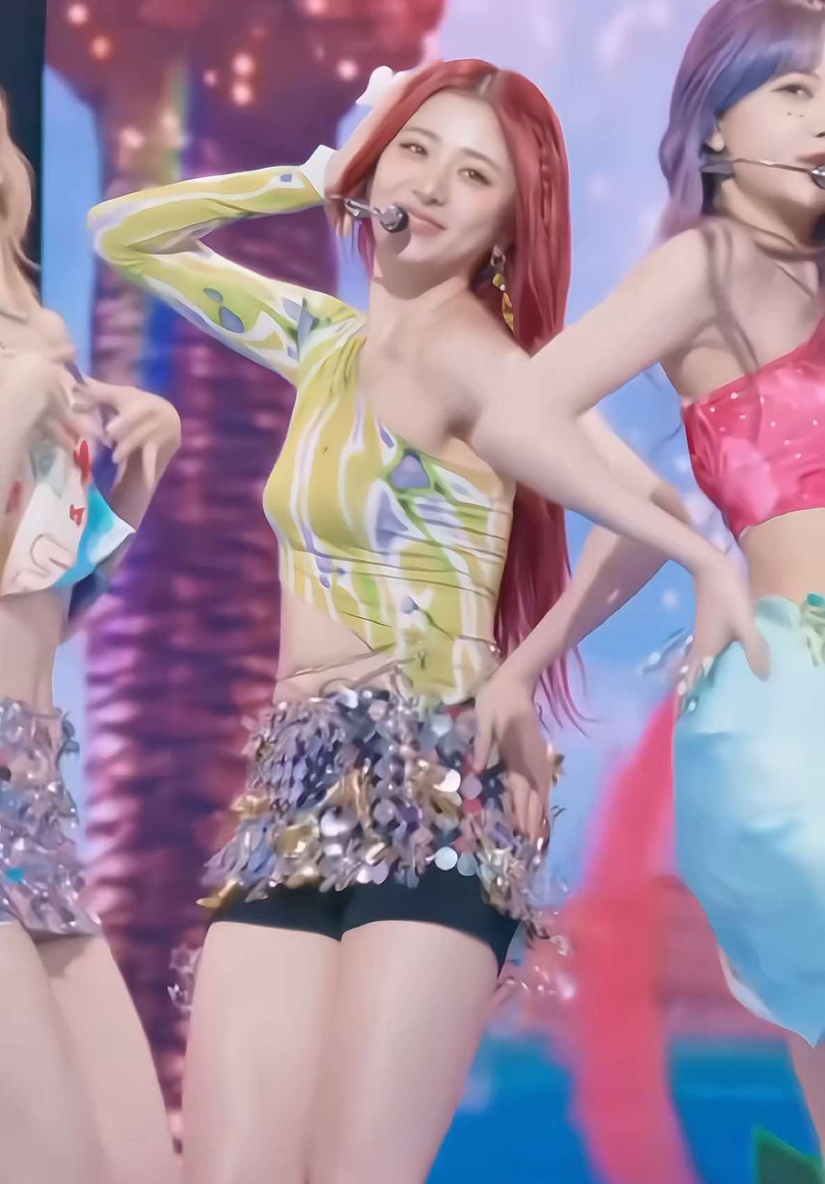 Yunjin Smart Fancam 💋💋💋 ~ #yunjin #lesserafim #fearnot #fancam #kpop #fyp #kpop #kpop_creator #xx_jensoo_chaelisa #xxx_jenniex_xxx #fypシ 