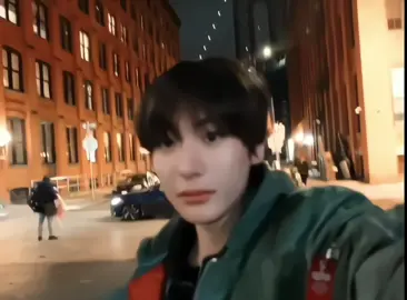 one of my favorite anton vlog is when he's spending holidays with his mom, brother & friends even though he's only spend 4 days :> may you can meet them often, anton <3 #anton #앤톤 #riize #라이즈 #riseandrealize 