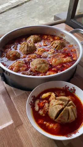 Jam rawan mokel bakso #videotrendingviraltiktok #bakso #baksomercon #basomercon #fyp #fypシ゚ #kuliner #baksotetelankuahpedasnangkasari #sukapedas #kulinertiktok #kulinerpedas #kuliner 