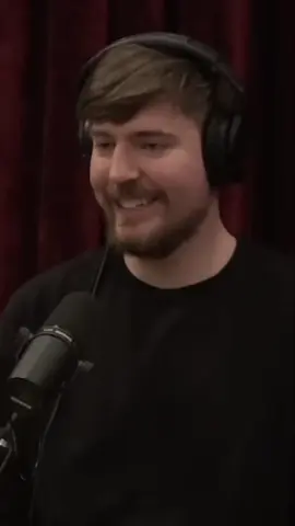 Mr beast stays humble 👌🏽👌🏽 FOLLOW FOR MORE CLIPS 👀 #fyp #fyppppppppppppppppppppppp #mrbeast #success #podcastclips #joerogan #motivation #fyppppppppppppppppppppppp 