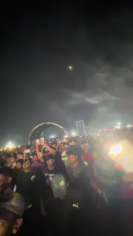 Heen kaluware medley 😍🤟 AVATAR BAND SRI LANKA #heenkaluware #avatarband #medley #music #viral #trending #musicalshow #amelia #srilanka 