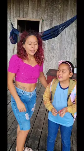 levando minha filha escoa  #rotinadecasa 