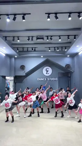 Đỉnh nóc kịch trần🤩😍🤩 #apt #xuhuong #rose #viral #tiktokdance #fyp #dancekids #cldancestudio 