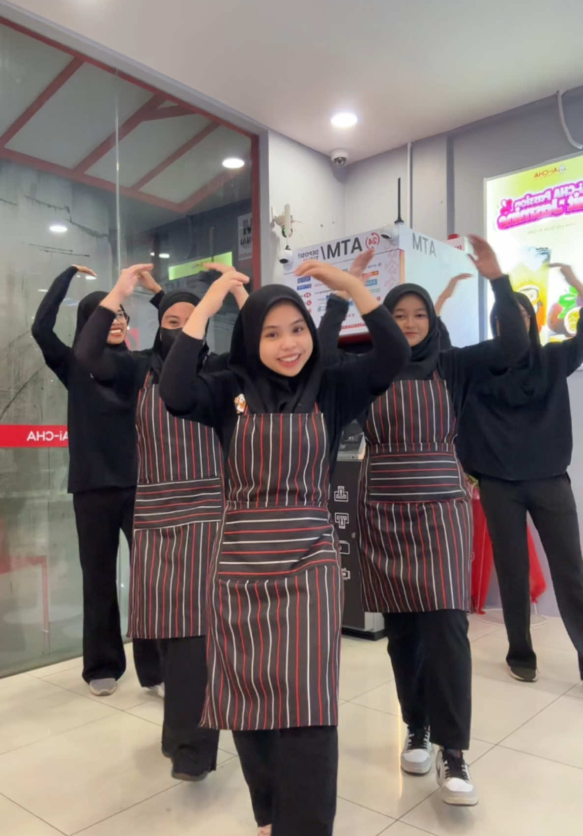 Atas permintaan ramai, persembahan tarian Ai-Cha dari team dungun🤣🤣 #fyp #foryou #content #trending #aichamalaysia #aichadungun #dance #fypp #viral@Ai-CHA Malaysia 