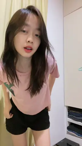 Tetap ga bisa🫠 jadi aneh ketawa aja🤣