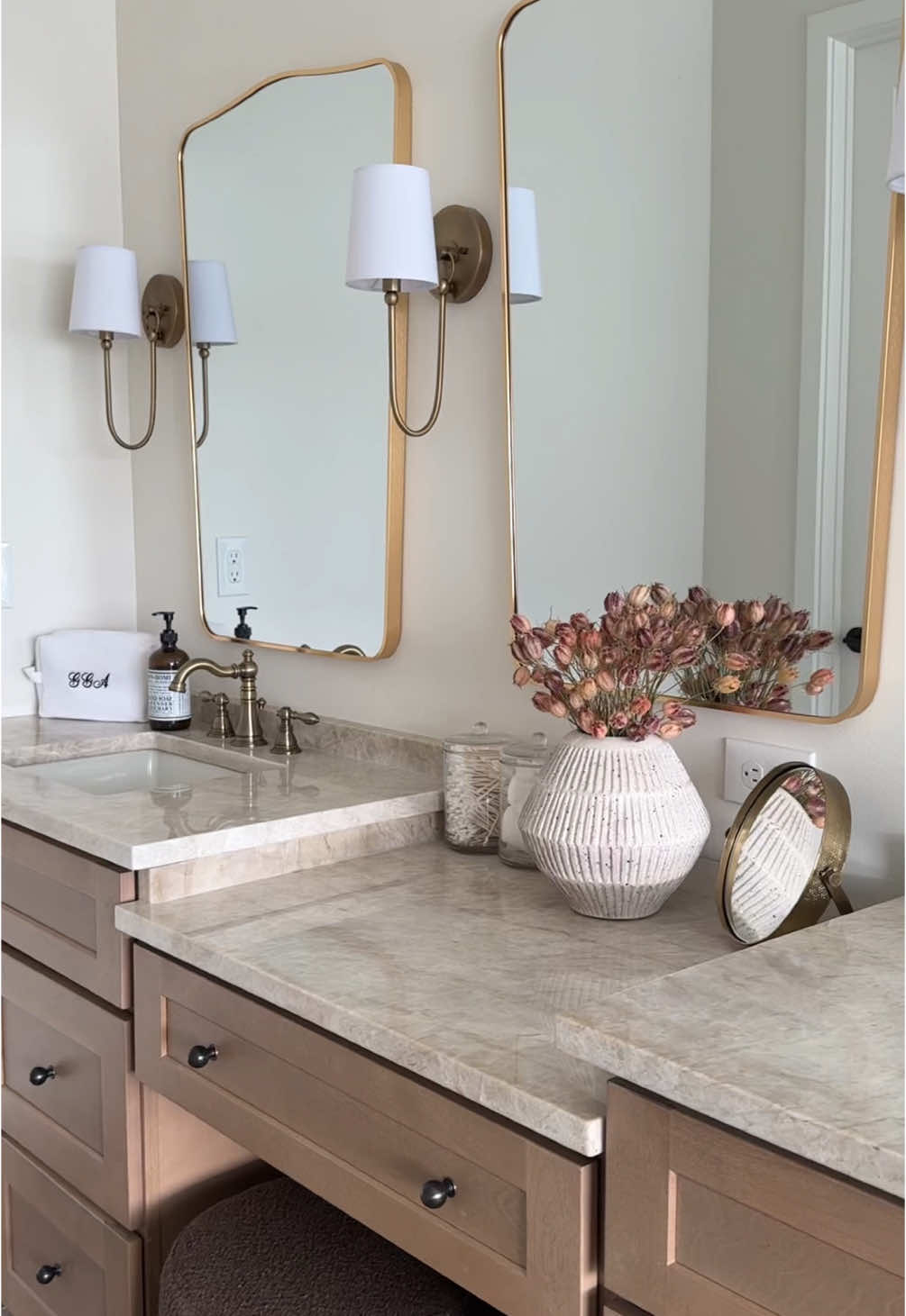 master bath of my dreams 💭🛁 #masterbathroom #masterbedroom #fyp #homedecor #hometok #bathroomdecor #bathtime #homeimprovement #housetour @Wayfair @target @Bedrosians Tile & Stone @Kingston @Amazon 