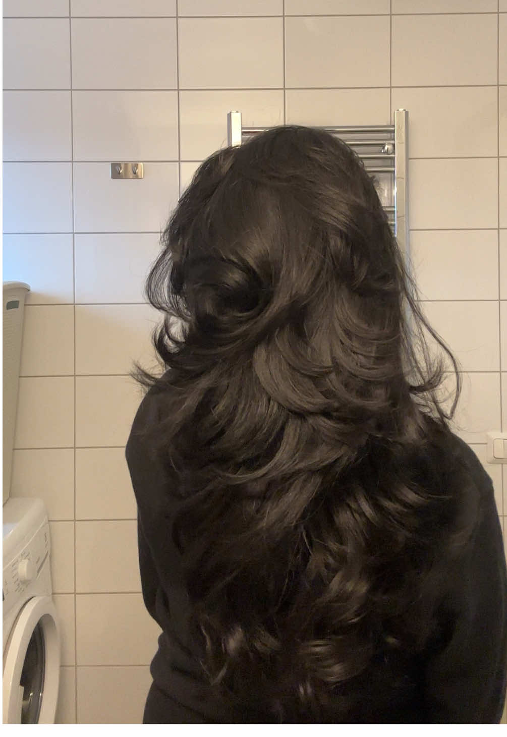 Anxiety, but at least my hair is done✨🧖🏻‍♀️ #hairtok #fyp #layers #layeredhaircut #longhair #longlayers #butterflyhaircut 