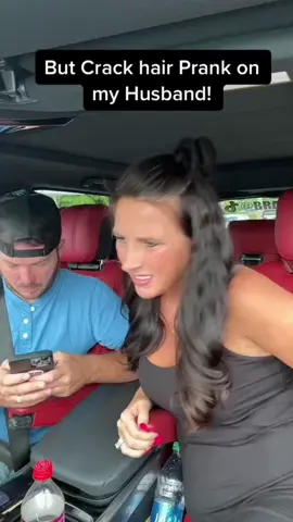 That CURLY ONE WENT IN HIS MOUTH! 😝🤣 #buttcrackhair #butthairprank #grossedout #youdontshower 