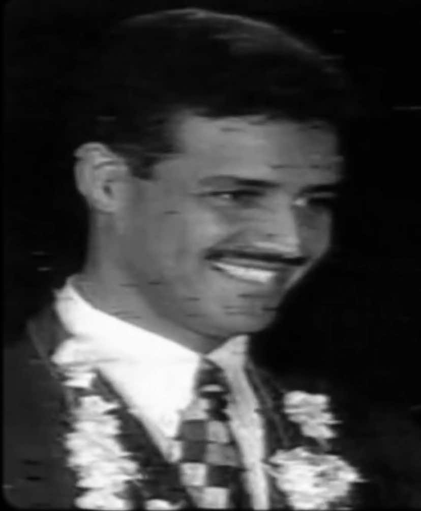 هذا الحنان .. اللي له القلب محتاج #خالد_عبد_الرحمن  #عود 