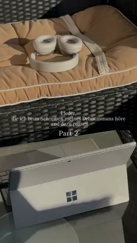 Begleitet mich auf meinem Schreibprozess🤌🏼 #schreibprozess #debütroman #booktokdeutschland #writersoftiktok #bücherliebe #autorinnenleben