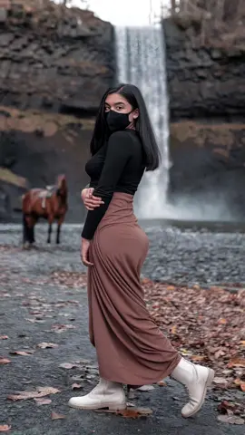 Chasing my dreams. Always fall in love with mountains and Horse. Lost here in adventure  #horselover #northpakistan #lahorepakistan #islamabadian #Kashmir #Sawat #Skardu #naran #pakistani_tik_tok #bangladesh #dhakacity #karachi #lahorepakistan 