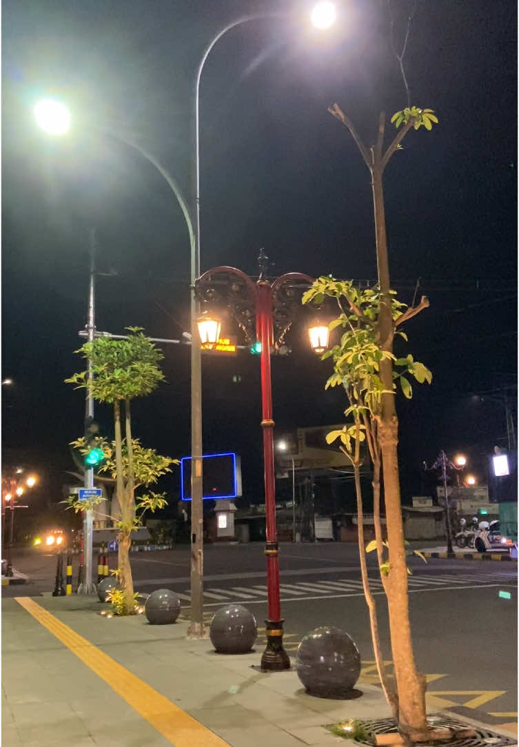 Wayahe sahur cahh…sing wis tangi ndang di absen2 Ngawi bagian ngendi wae kihh??😁 #ngawi #ngawi24jam #tugukartonyono #nuansangawi #fyppppppppppppppppppppppp 