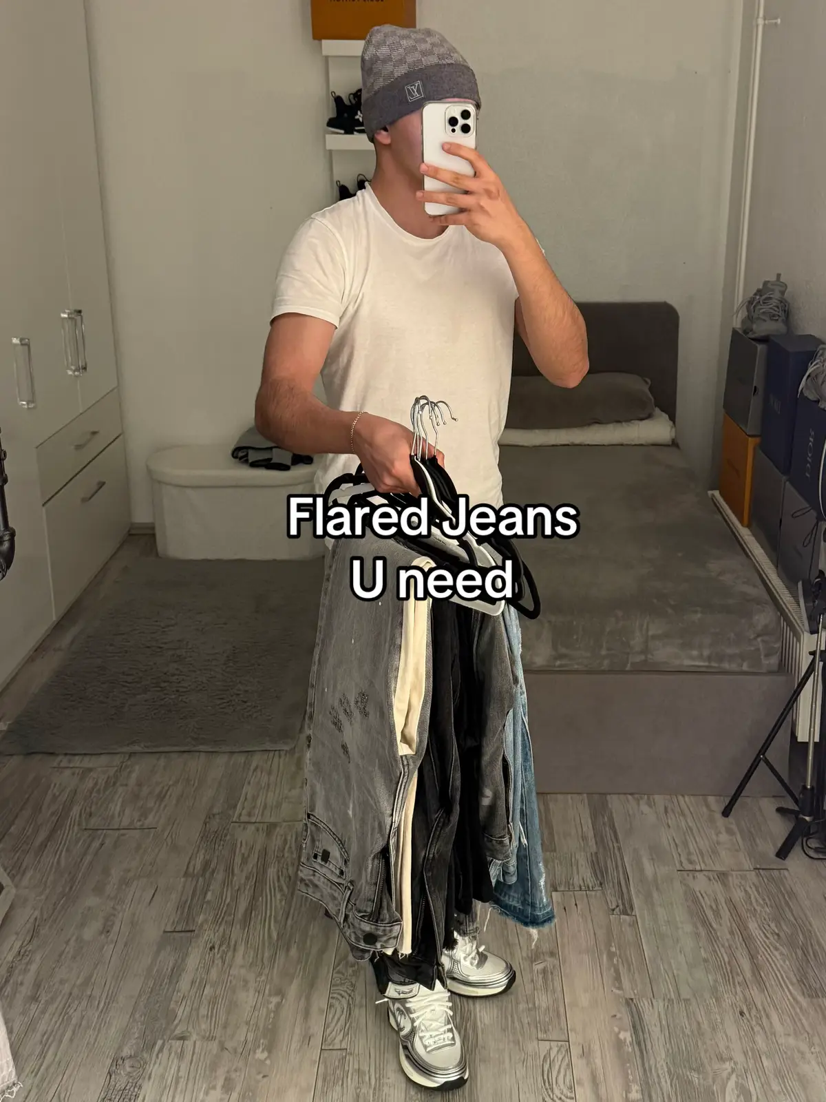 Flared Jeans from @AMICCI  #flaredjeans#outfitinspo