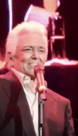 @AlbertoVazquez @Alberto Vázquez #albertovazquez #albertovazquezjoansebastian #albertovazquezolvida #albertovazquezoficial #elpecadoralbertovazquez #elpecador #pecador #silainvitaraestanoche #dieciseistoneladas #paradeciradios #albertovazquezparadeciradios 
