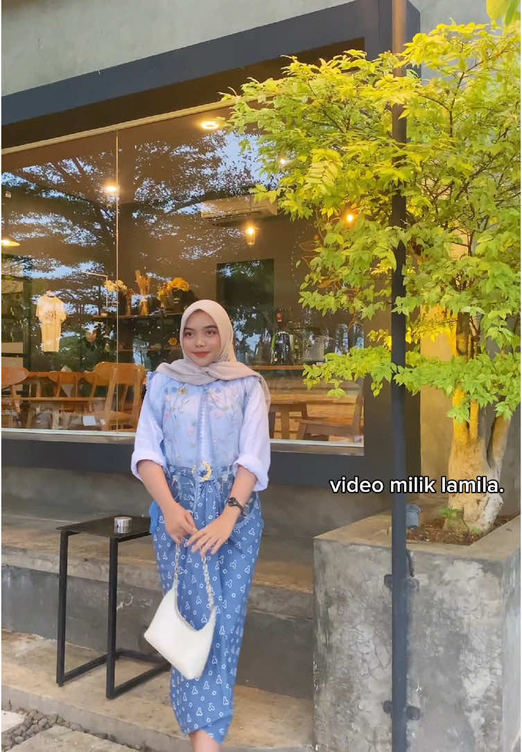 Rekomendasi baju lebaran yg ga sekali pake,jadi bisa buat kondangan jg!🤩#fyp#masukberanda#outfitsimpel#outfitlebaran#lebaranekstrasale 