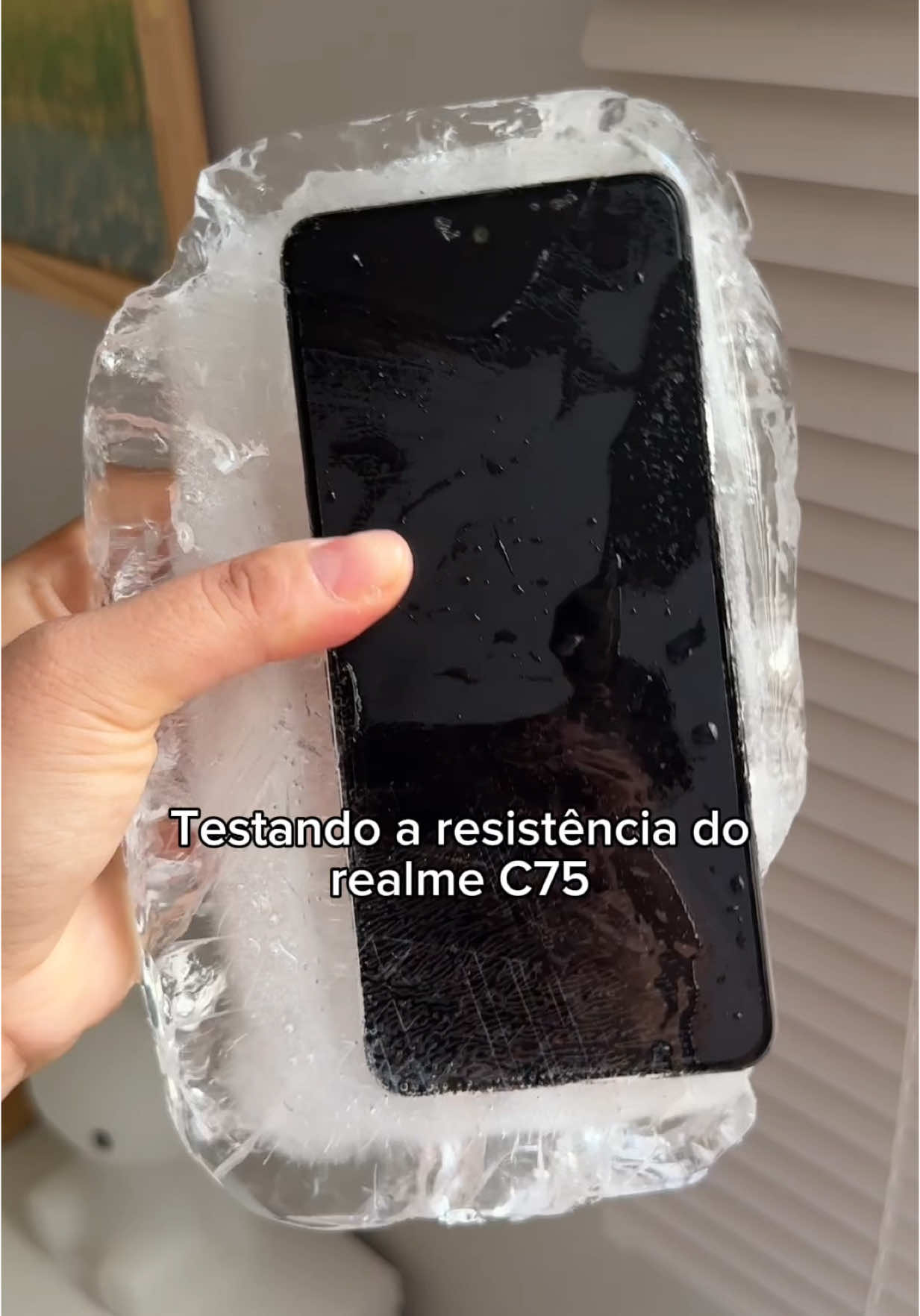 você encontrou o celular perfeito 😍 #realme #realmeC75 #DuroNaQueda #FeraNaAgua #resistencia @realme Brasil 