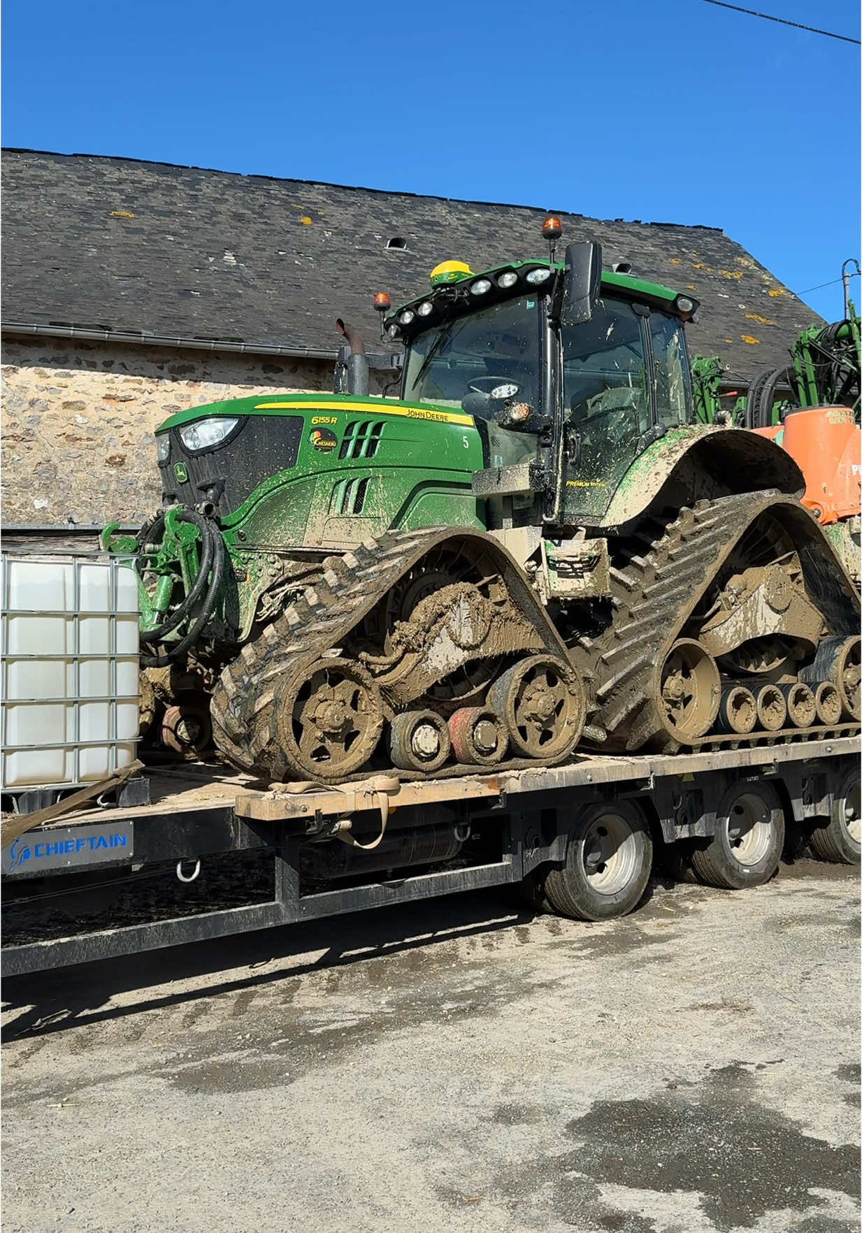 Big Monster ! 💥🎥 #chenilles #tracks #johndeere #agri #tractor #fyp 