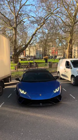 Lamborghini Huracan  ————————————————-#lamborghini #lamborghinihuracan #huracan #lamborghiniurus #lamborghiniaventador #london 